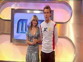 MOM - more Thank You desk action