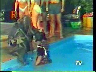 El Chapuzon (Karaoke Water Game)