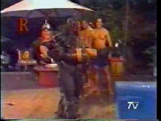 El Chapuzon (Karaoke Water Game)