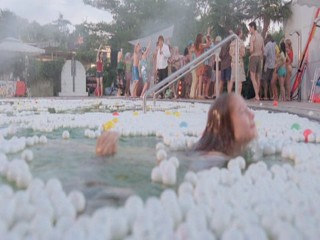 Perfect Victims (U.S. title Perfect Life)