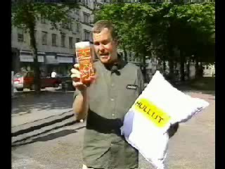 Yllytyshullut; Xbox Commercial; Mets Show