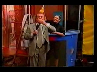 Kelly Ripa Dunk Tank