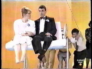 Luna De Miel (Bob's Your Uncle)