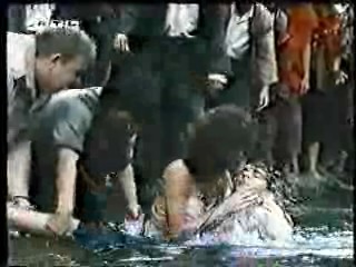 Volunteers,  wet commercial