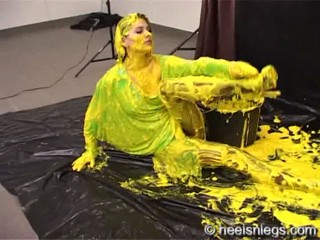 Heels'N'Legs.com MESSY trailer - March