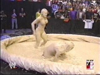 WWE Trish Stratus vs Stacy Keibler Mud Match