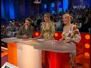 Clever - wet T-shirt science