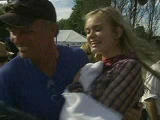 Darcy's Wildlife, Lucy Sullivan Is Getting Married