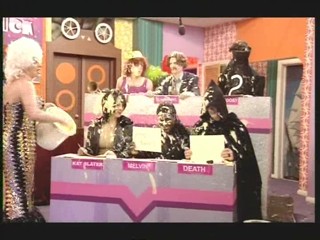 Dick and Dom in da Bungalow