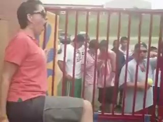 Mo Rielly of 95.5 The Beat gets wet