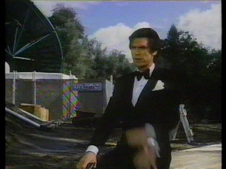 Remington Steele; muddy takedown