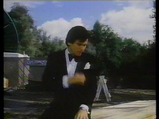 Remington Steele; muddy takedown