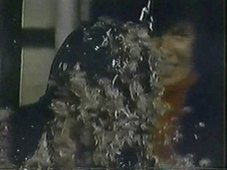 A Girl gets Tarred & Feathered