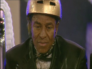 Celebrity Big Brother - Red Carpet Obstacle Course - Clip 6/6