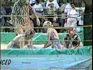 Oatmeal Wrestling #312