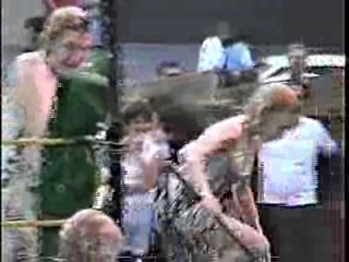 Oatmeal Wrestling #315