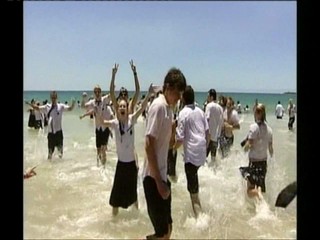 Channel 7  newsreporter Sarah Horsley dunked