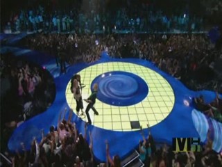 Kelly Clarkson at AMA