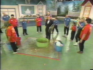 Family challenge gunk balloon