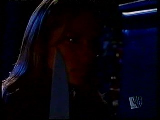 Smallville -- Sarah Carter Red Paint