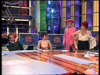 Cronicas Marcianas' Mud Wrestling