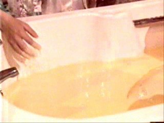 Pyjama Party - Cream Bath Tub