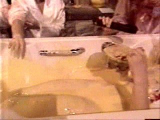 Pyjama Party - Cream Bath Tub