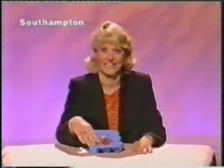 Noel's House Party - Egg Cracking