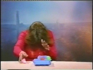 Noel's House Party - Egg Cracking