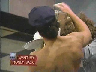 Richard Bey Show - Girl pied by her friend