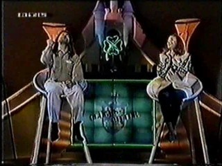 Glucksritter - Germany - Girl in black pants dunked in the slimy soup bowl