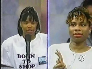 Richard Bey Show - Cash or Splash Game