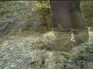 josephine loves boots