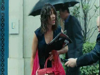 Un bonheur n'arrive jamais seul (Happiness Never Comes Alone)