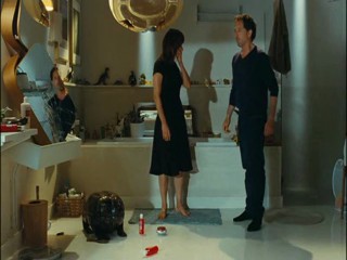 Un bonheur n'arrive jamais seul (Happiness Never Comes Alone)