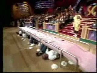 Sabado Gigante challenge: 3 couples