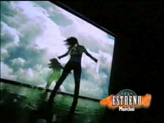 Music Video - Laura Pausini-Disparame, dispara