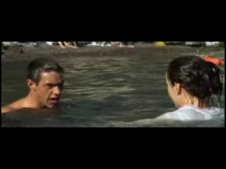 Sisterhood of the Traveling Pants (2005)