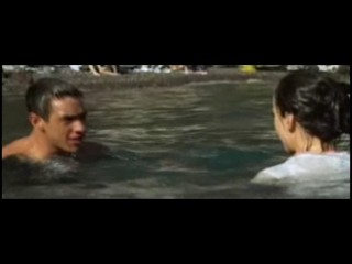 Sisterhood of the Traveling Pants (2005)