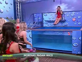 GuGu na piscina