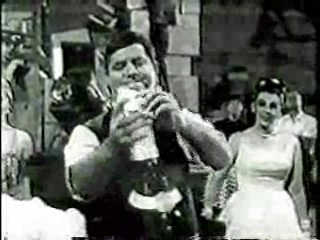 The 3 Stooges,  Who's Minding the Store