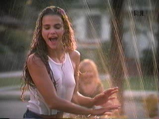 Keri Russell in the 1997 film 'eight days a week'