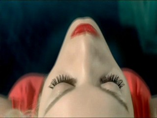 Gwen Stefani advert