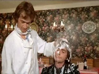 Les Bidasses En Folie (MALE WAM)