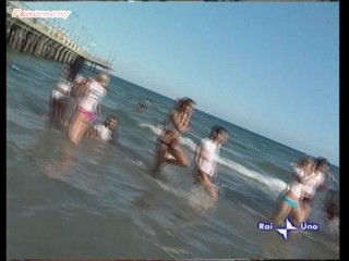 Miss Maglietta Bagnata wet t shirt contest.