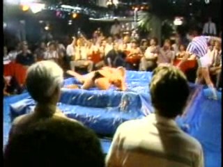 Oil wrestling show 1